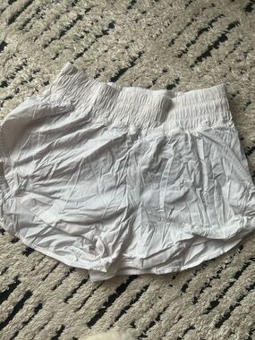 lululemon athletica White Women's Athletic Running Shorts